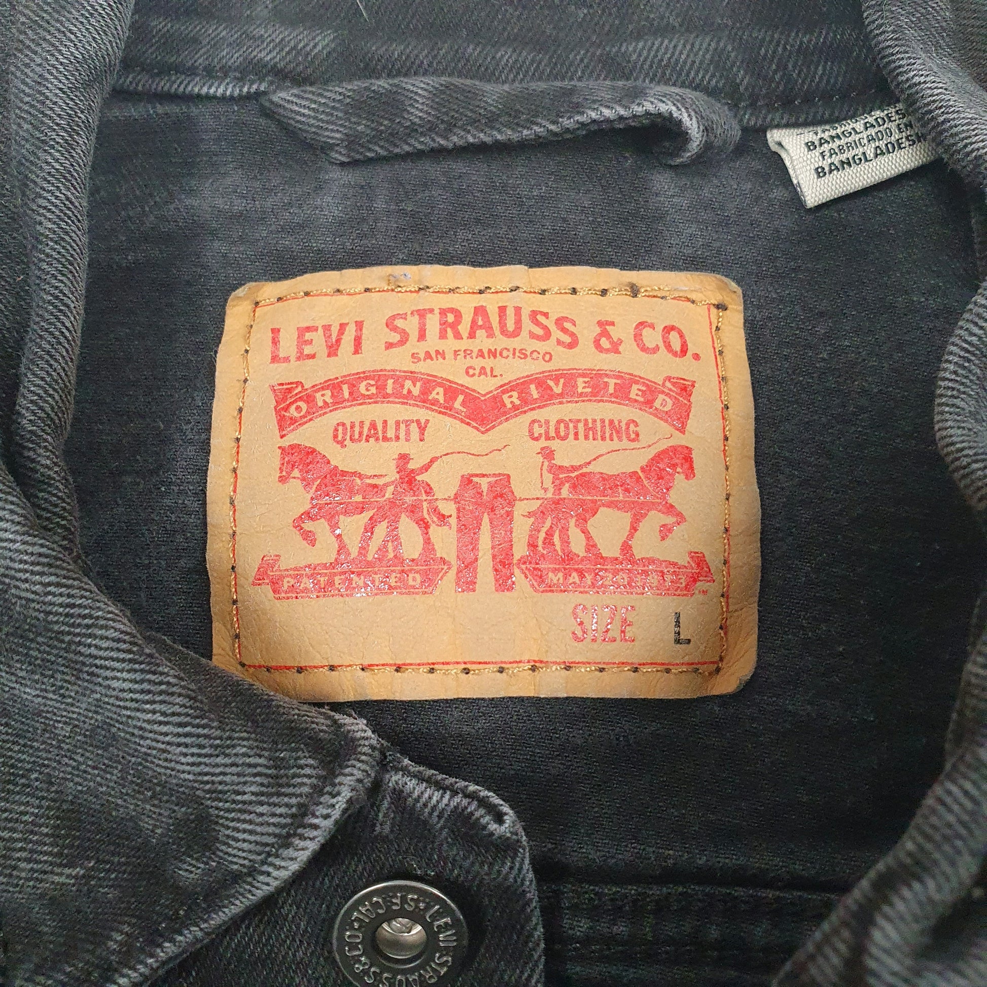 Mens Black Levis   Coat