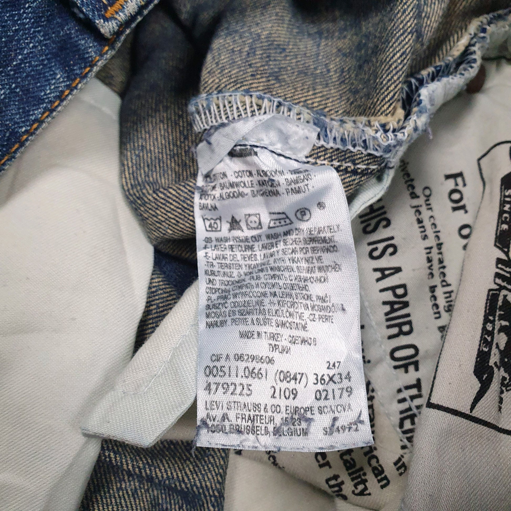 Mens Blue Levis   Jeans