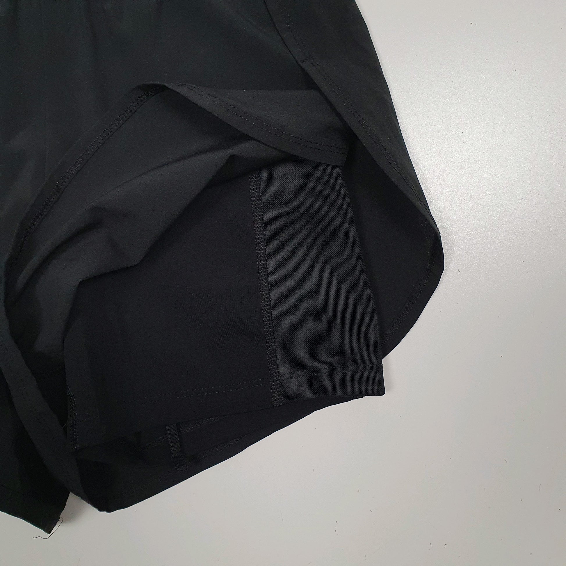 Womens Black Nike 2 in 1 Flex Dri Fit Running Gym  Shorts