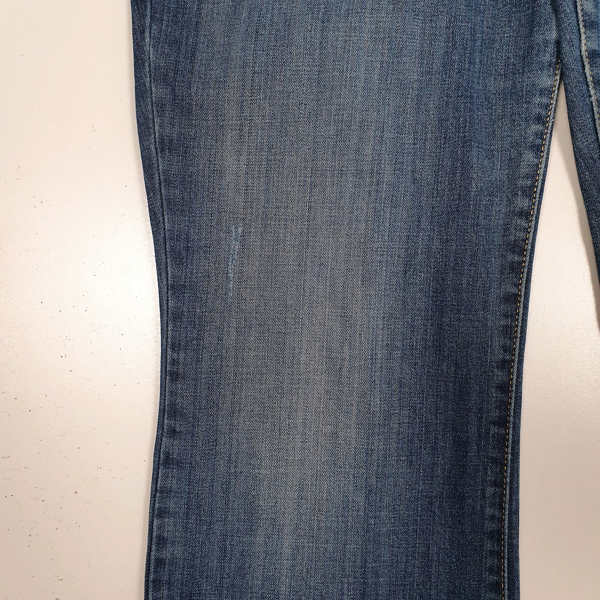 Womens Blue Levis   Jeans