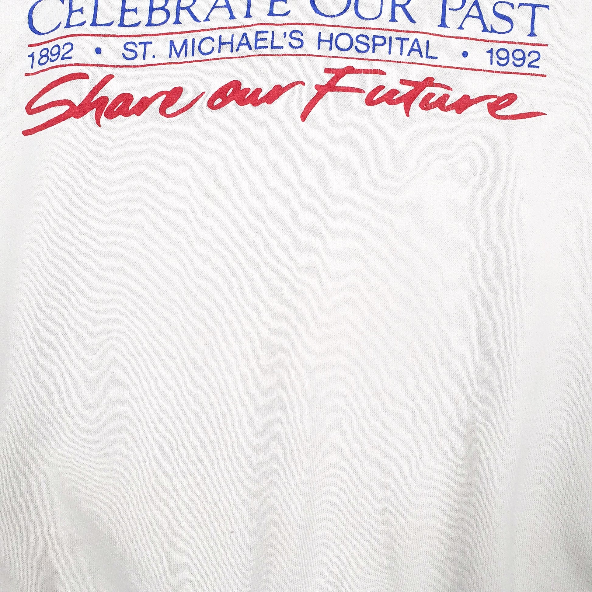 Mens White Fruit Of The Loom Vintage 90s Crewneck Jumper