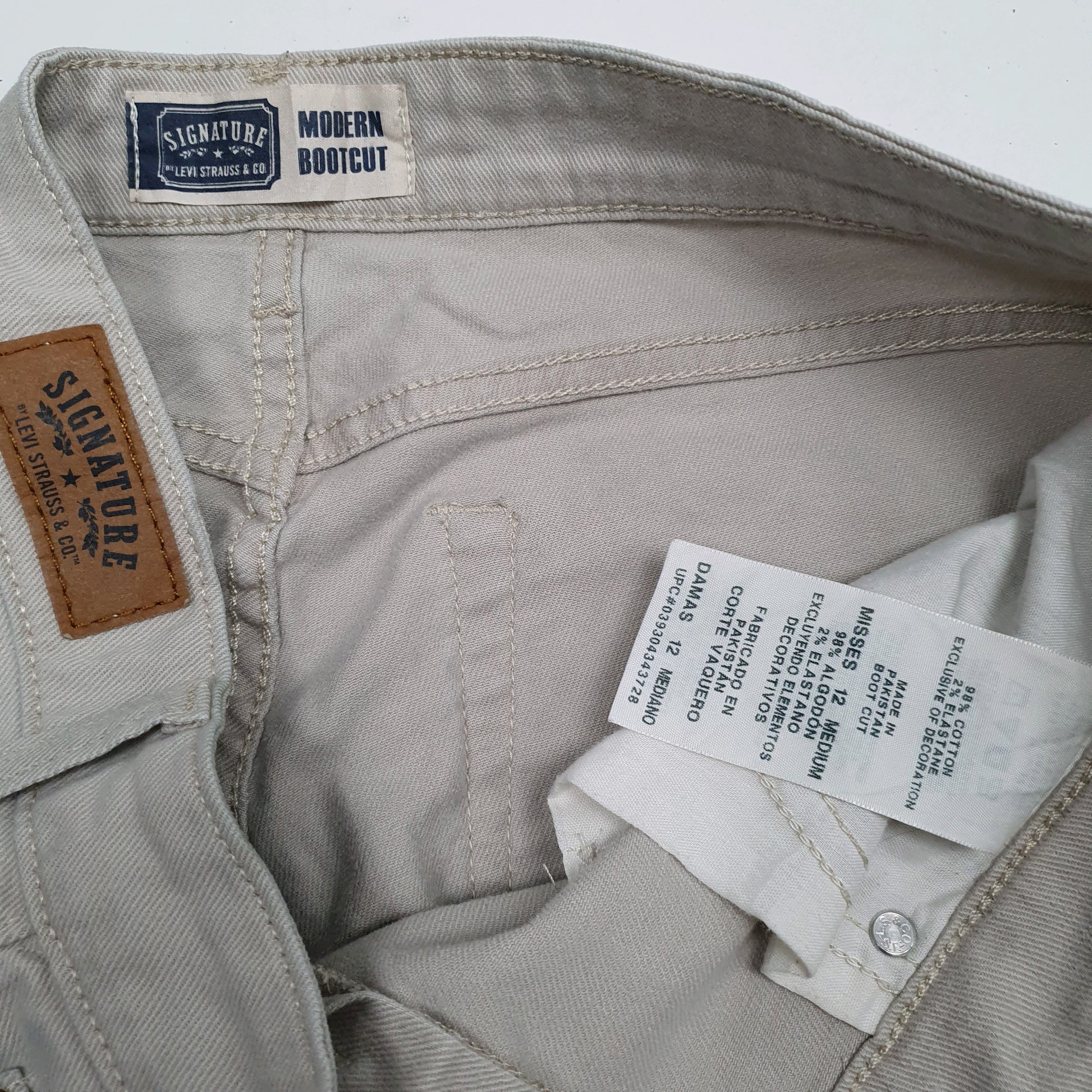 Womens Grey Levis   Jeans