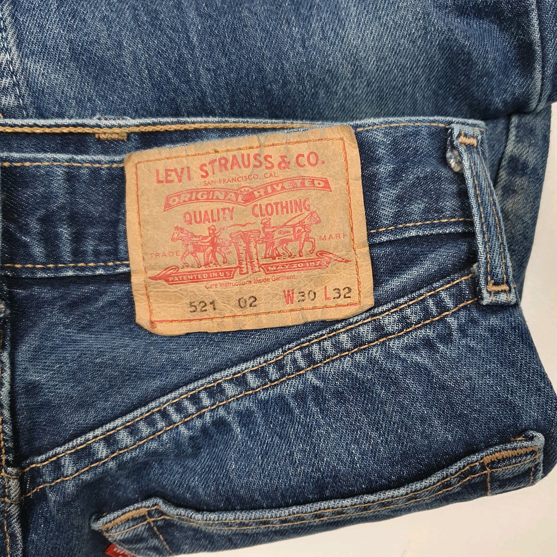 Mens Blue Levis Vintage 00s  Jeans