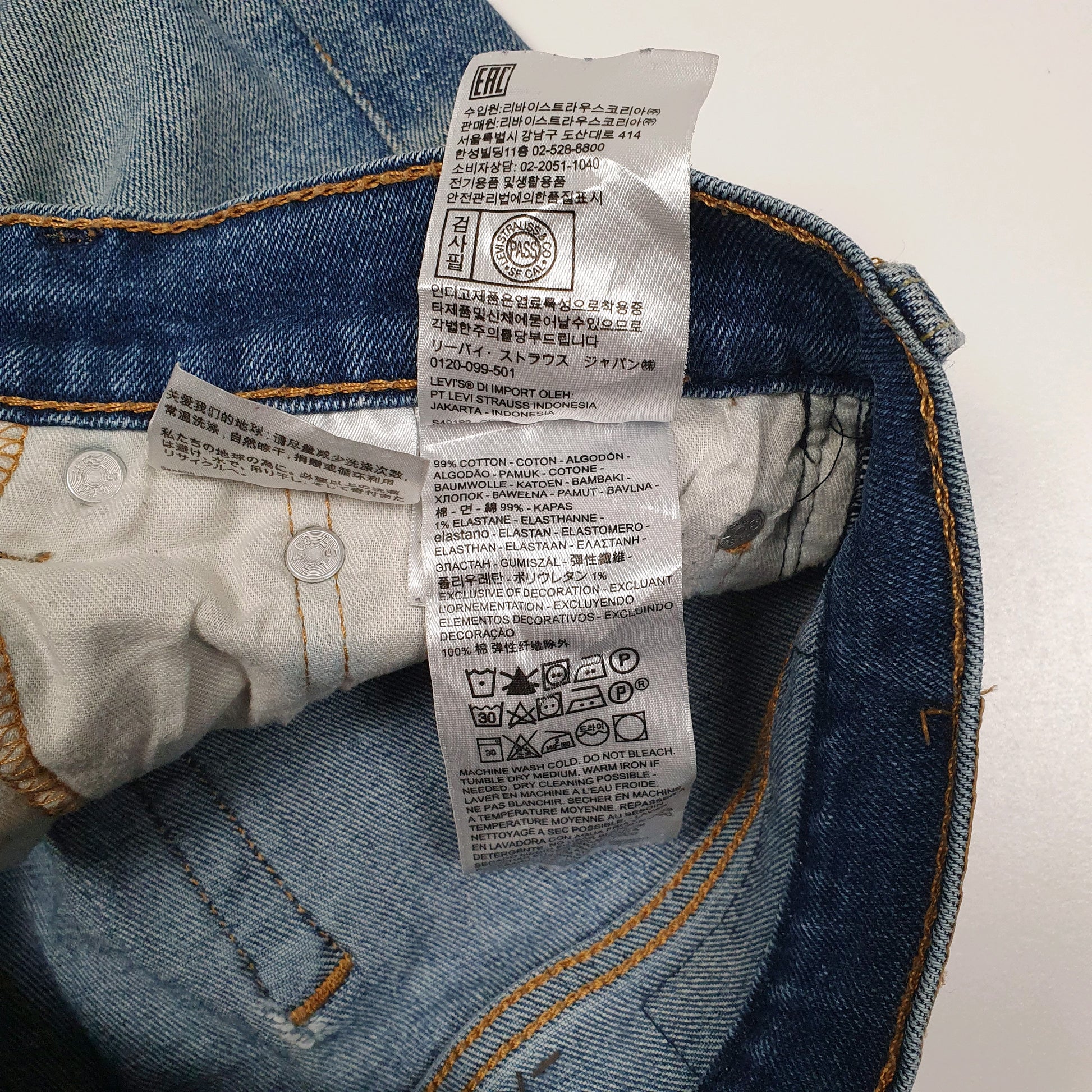 Mens Blue Levis   Jeans