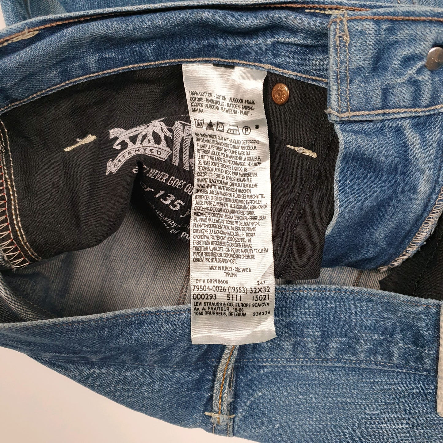 Mens Blue Levis   Jeans
