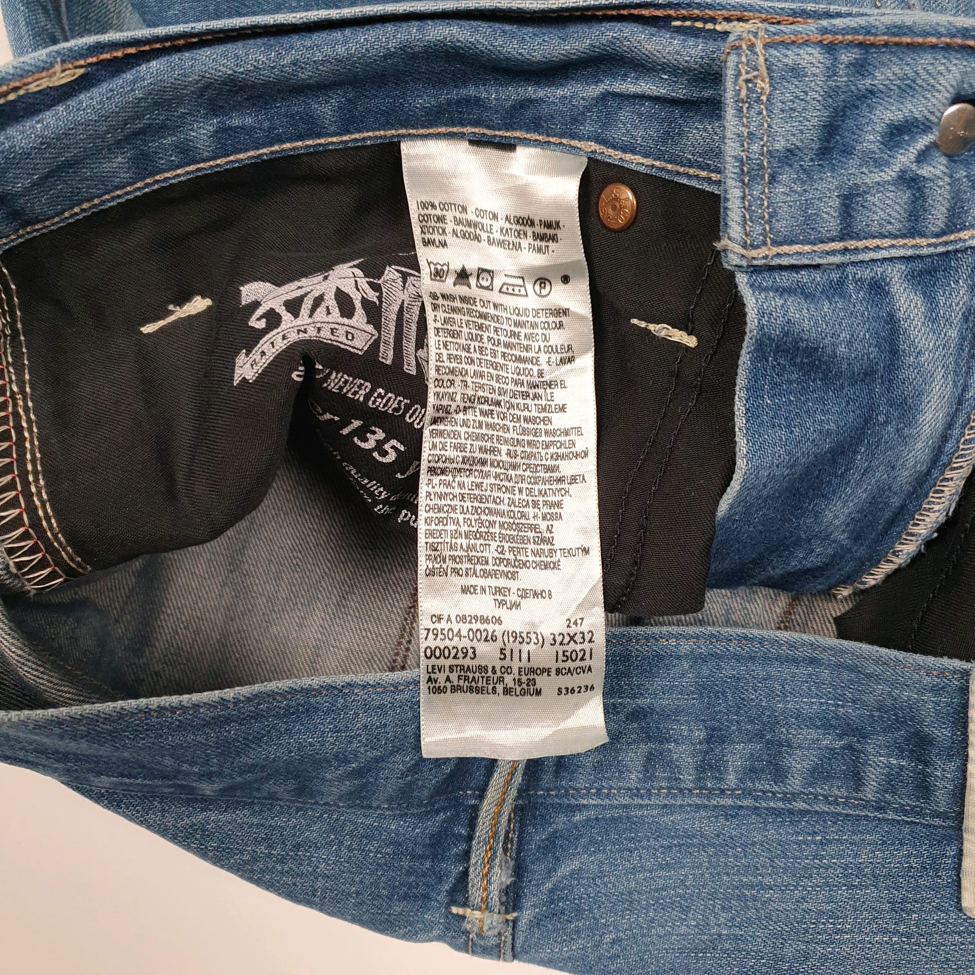 Mens Blue Levis   Jeans
