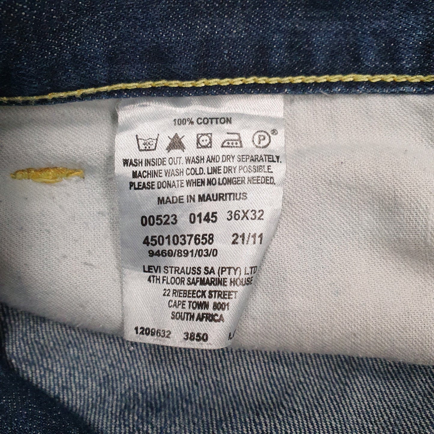 Mens Blue Levis   Jeans