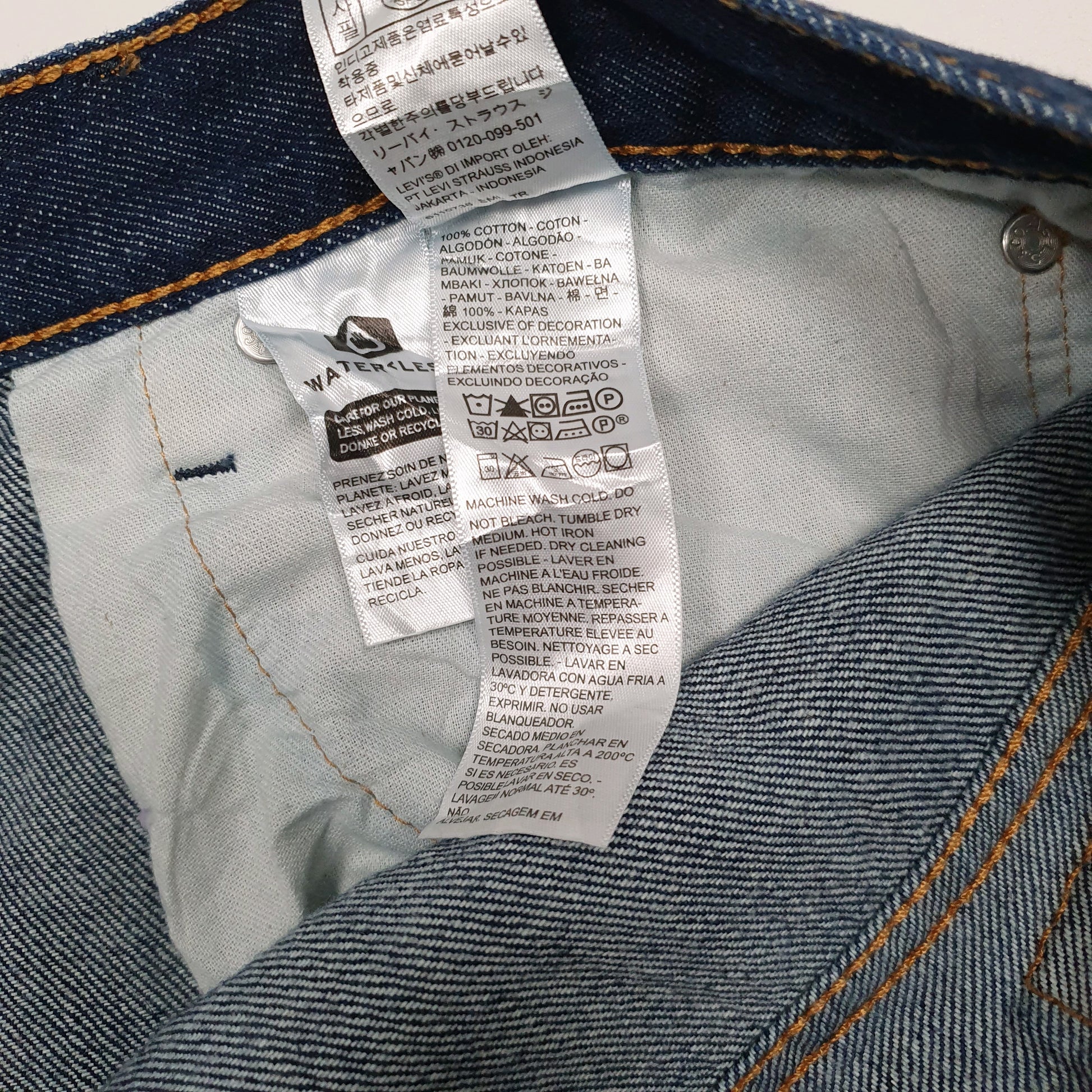 Mens Blue Levis 469  Shorts