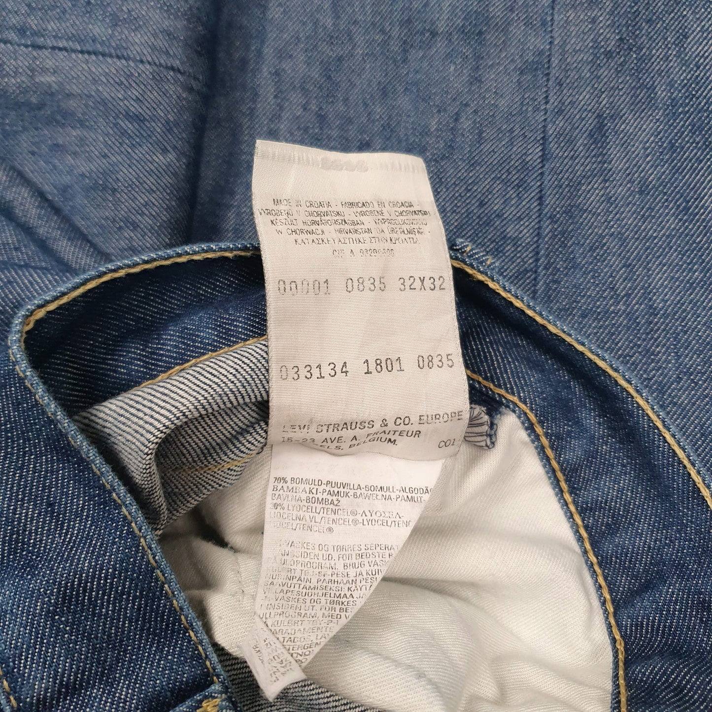 Mens Blue Levis   Jeans