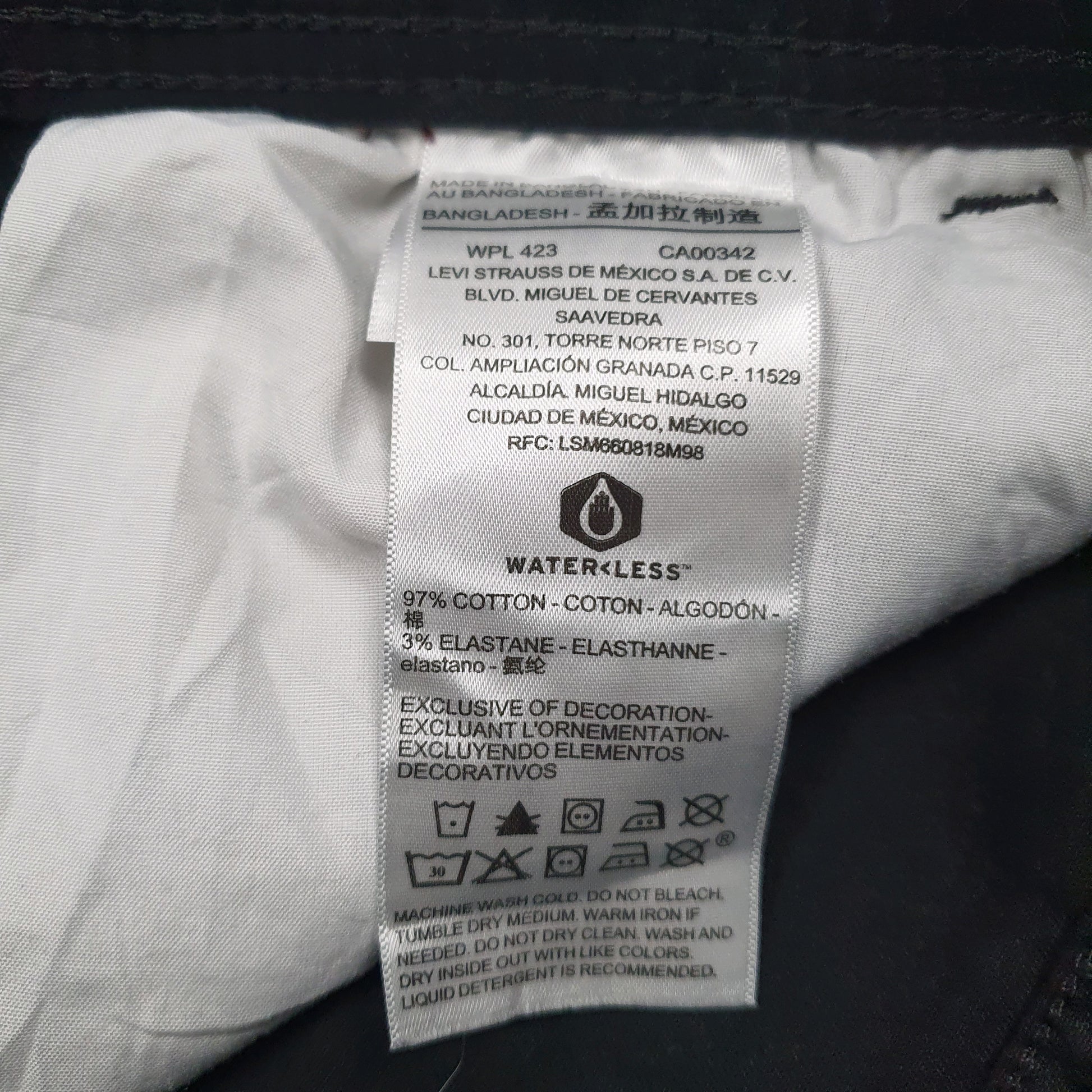 Mens Black Levis   Trousers