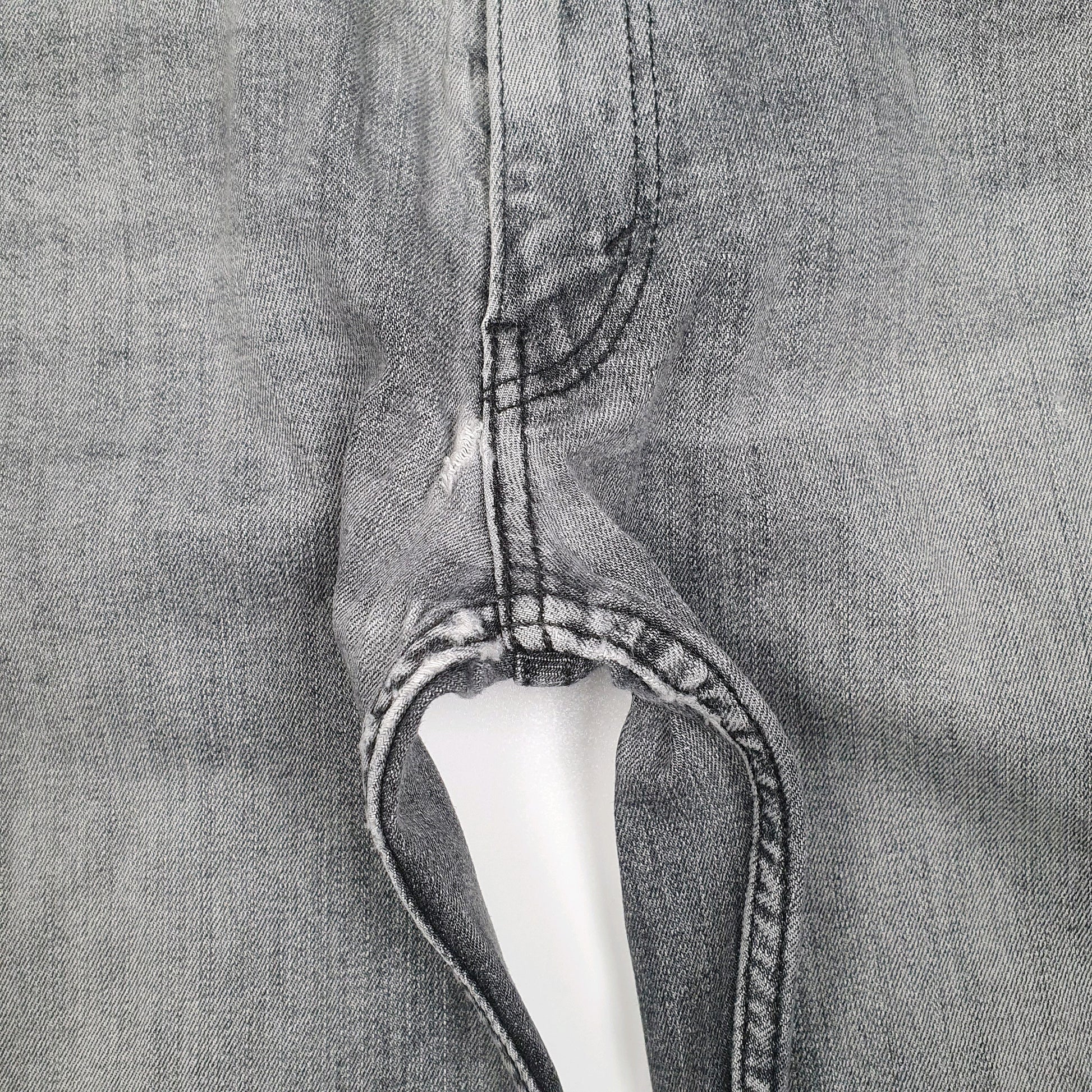 Mens Grey Levis   Jeans