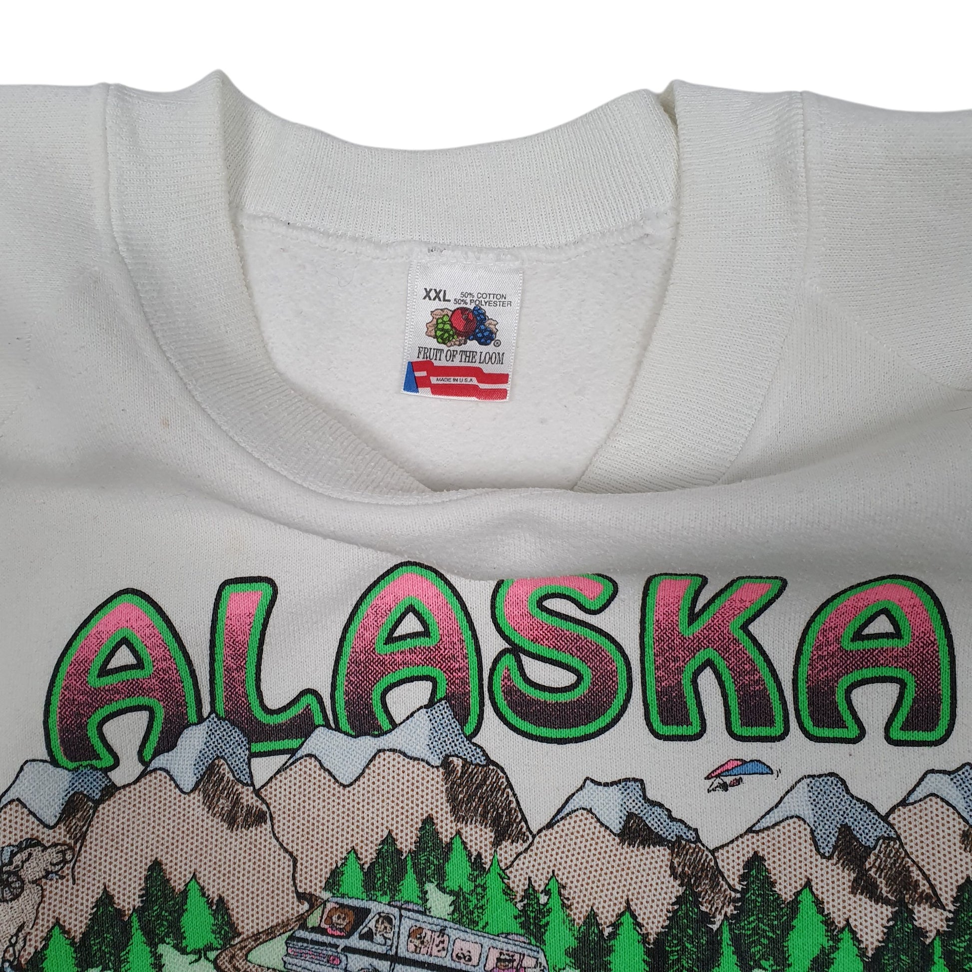 Mens White Fruit Of The Loom Vintage 90s 1992 Alaska Highway Crewneck Jumper