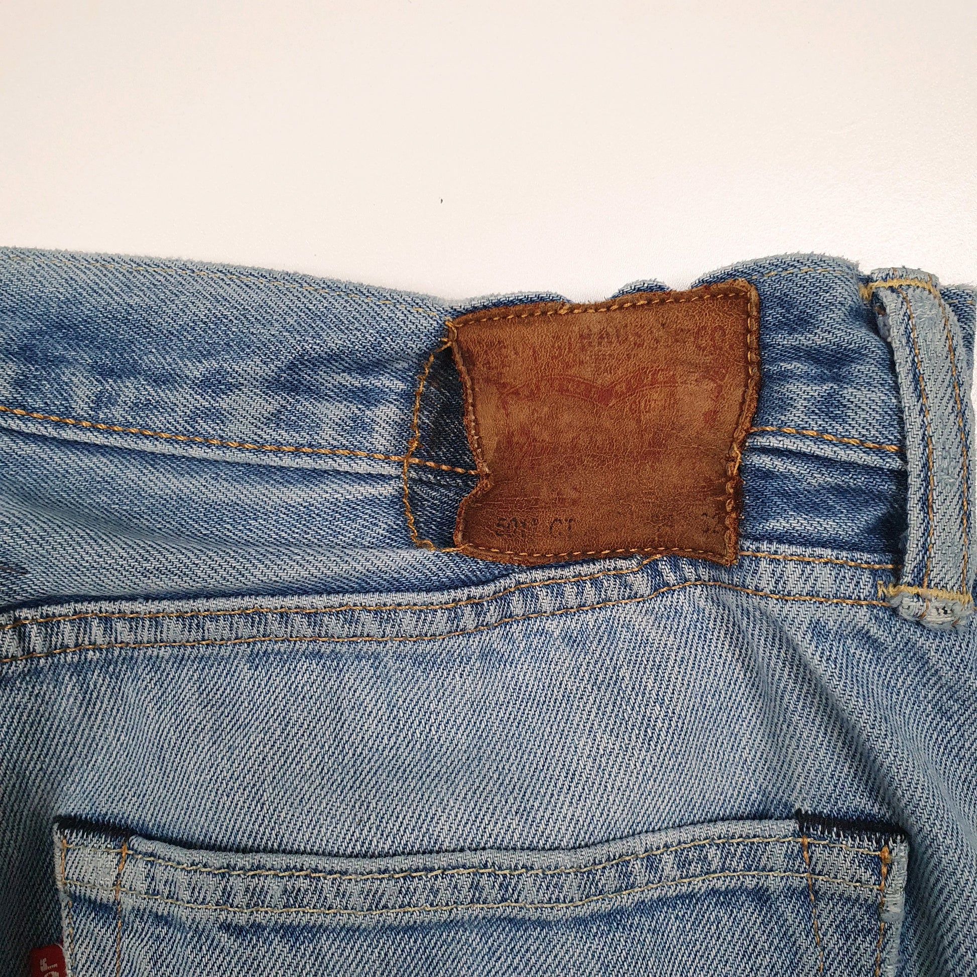 Mens Blue Levis Custom Taper  Jeans