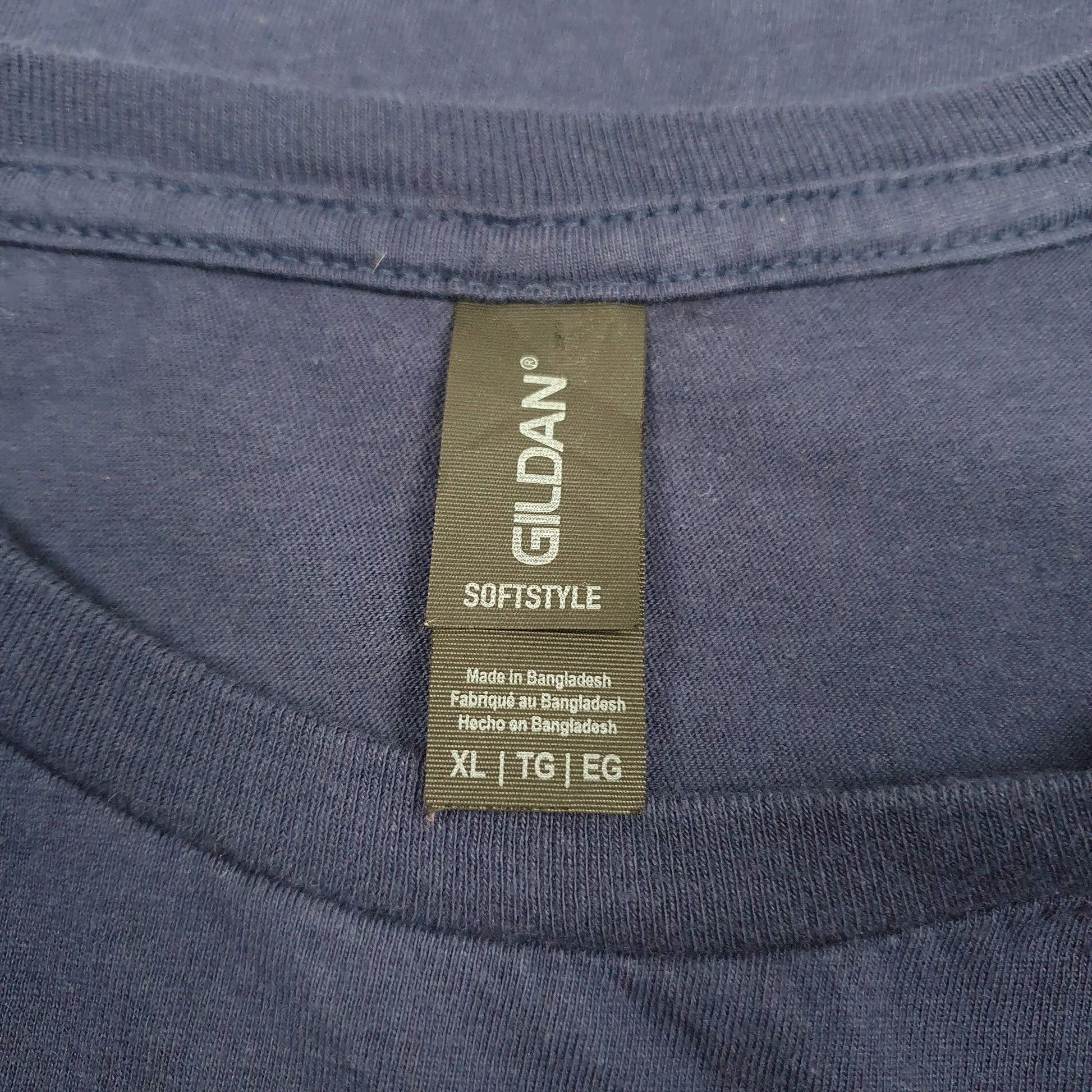 Mens Navy Gildan   T Shirt