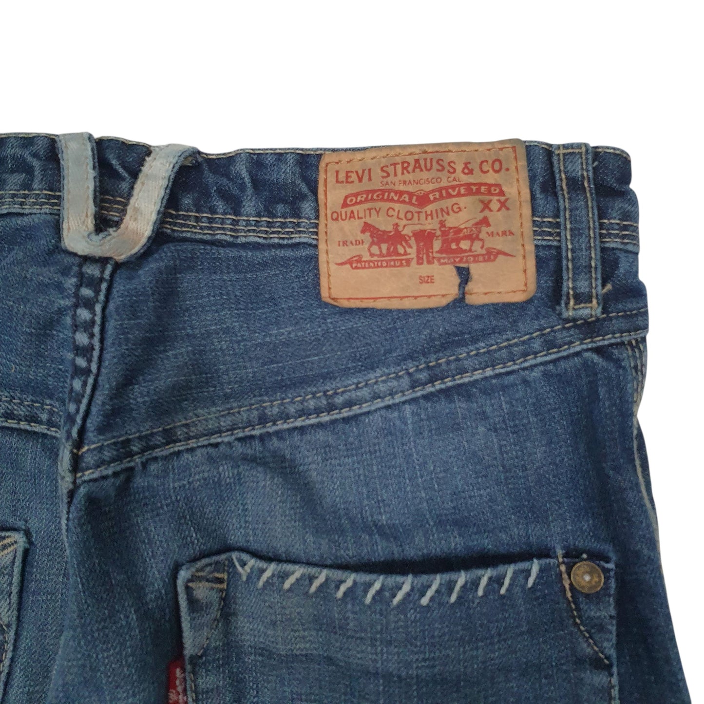 Womens Blue Levis   Jeans