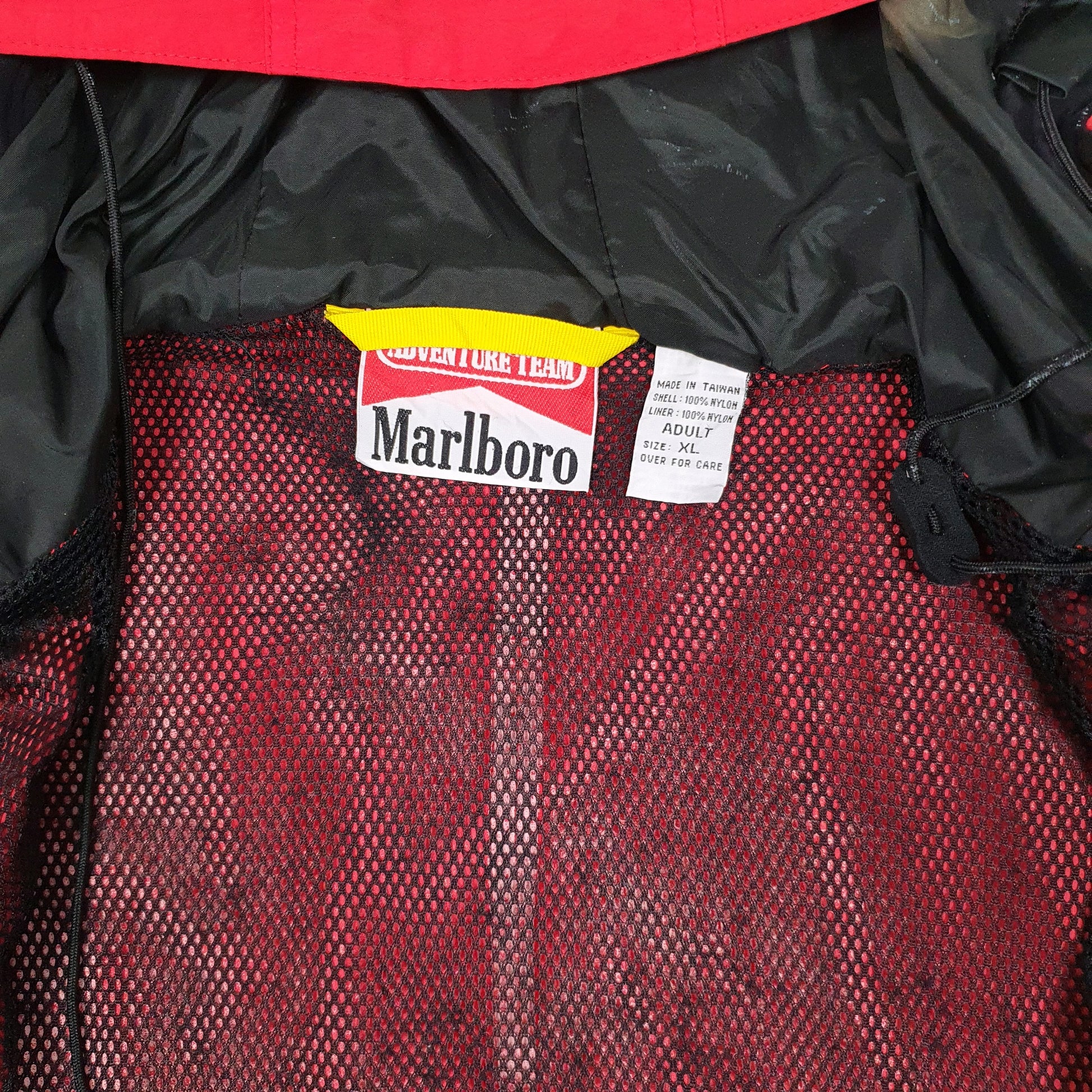 Mens Red Marlboro Adventure Team Vintage 90s  Coat