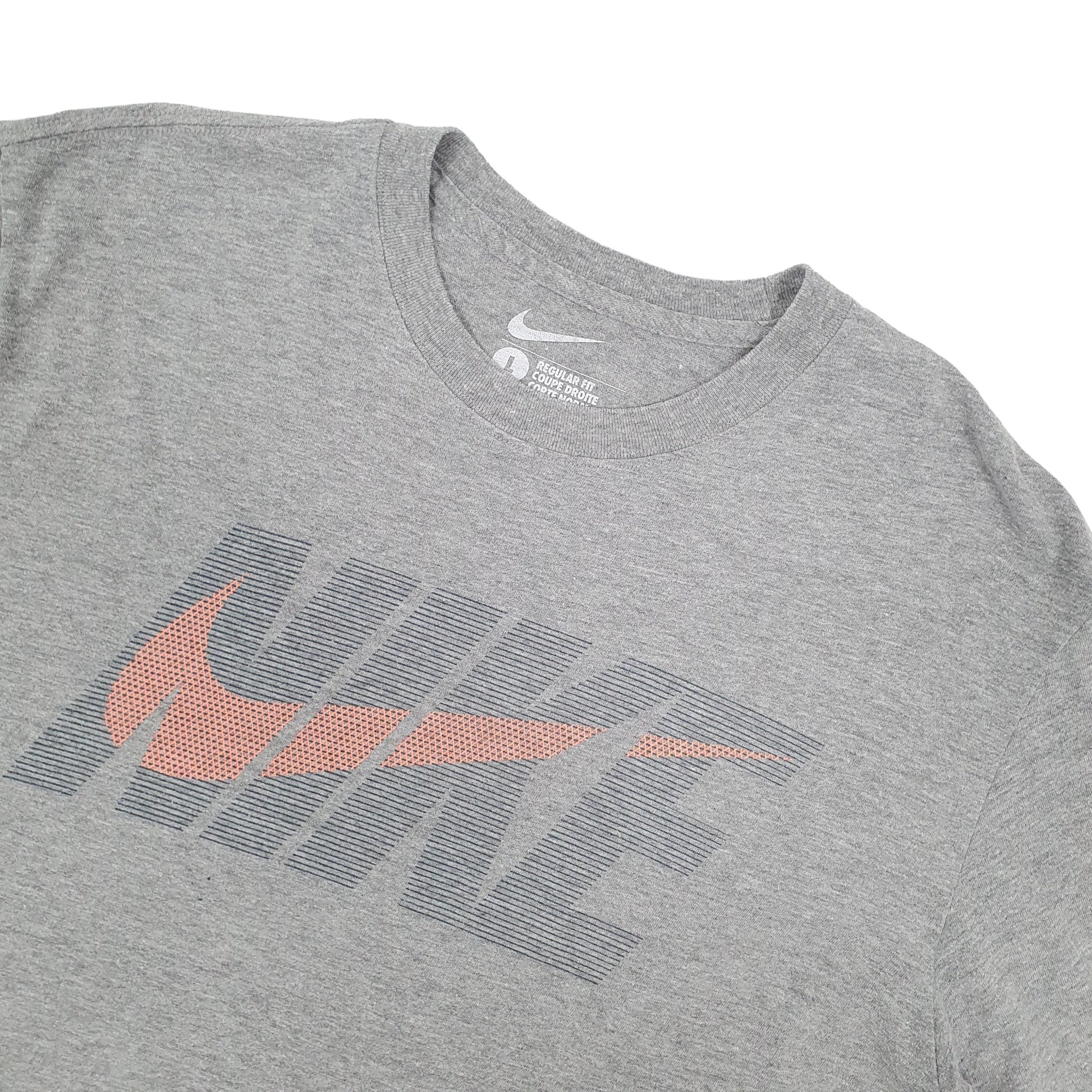 Nike Short Sleeve T Shirt Grey