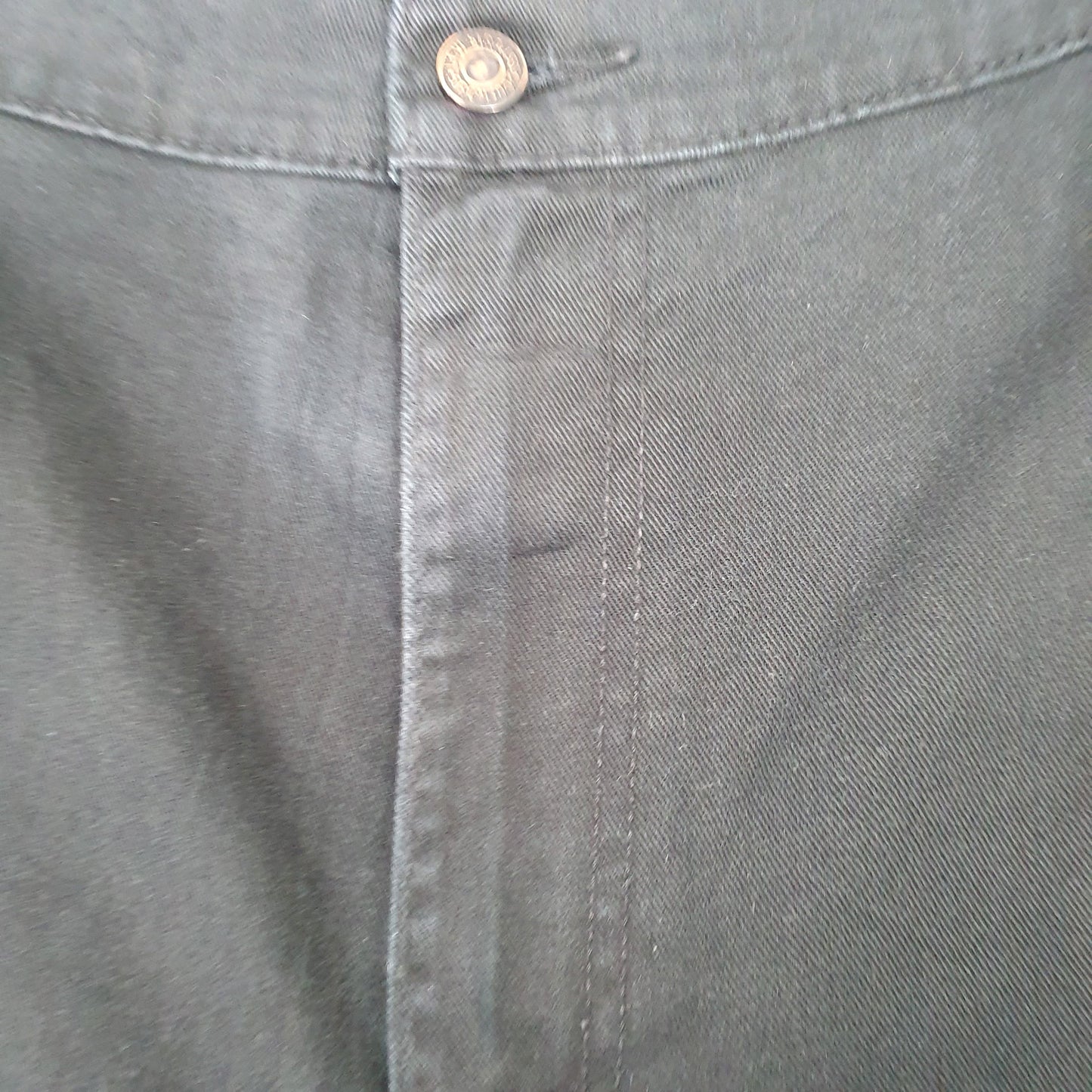 Levis 541 Tapered Fit Jeans W48 L30 Black