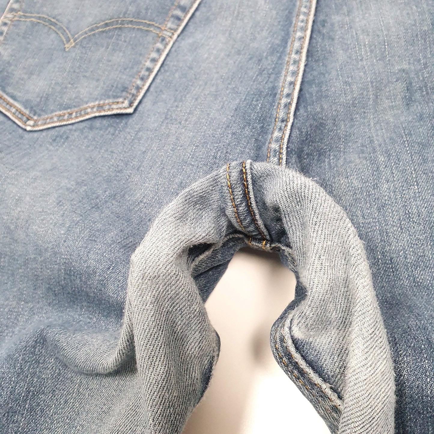 Levis 541 Tapered Fit Jeans W44 L29 Blue