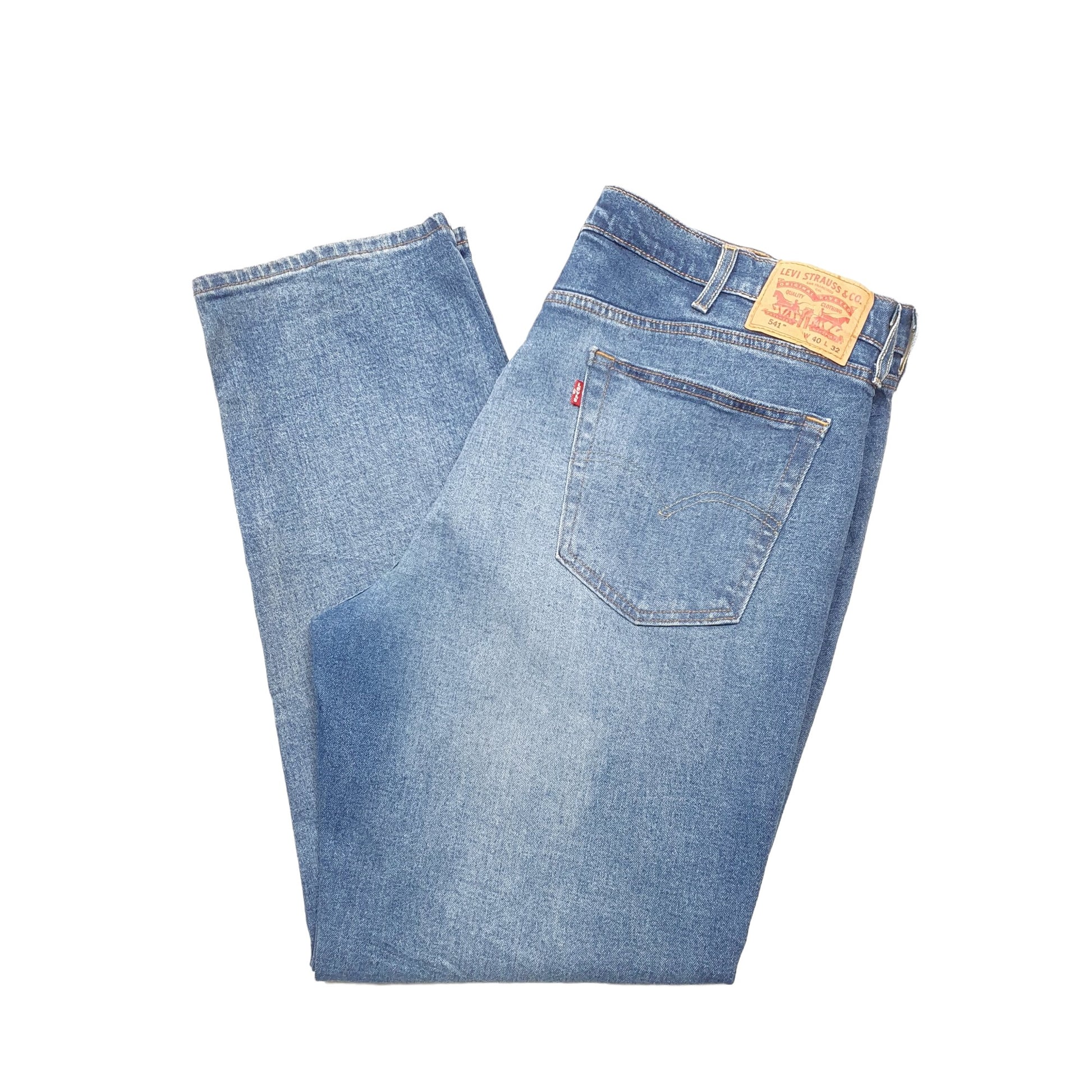 Levis 541 Tapered Fit Jeans W40 L32 Blue