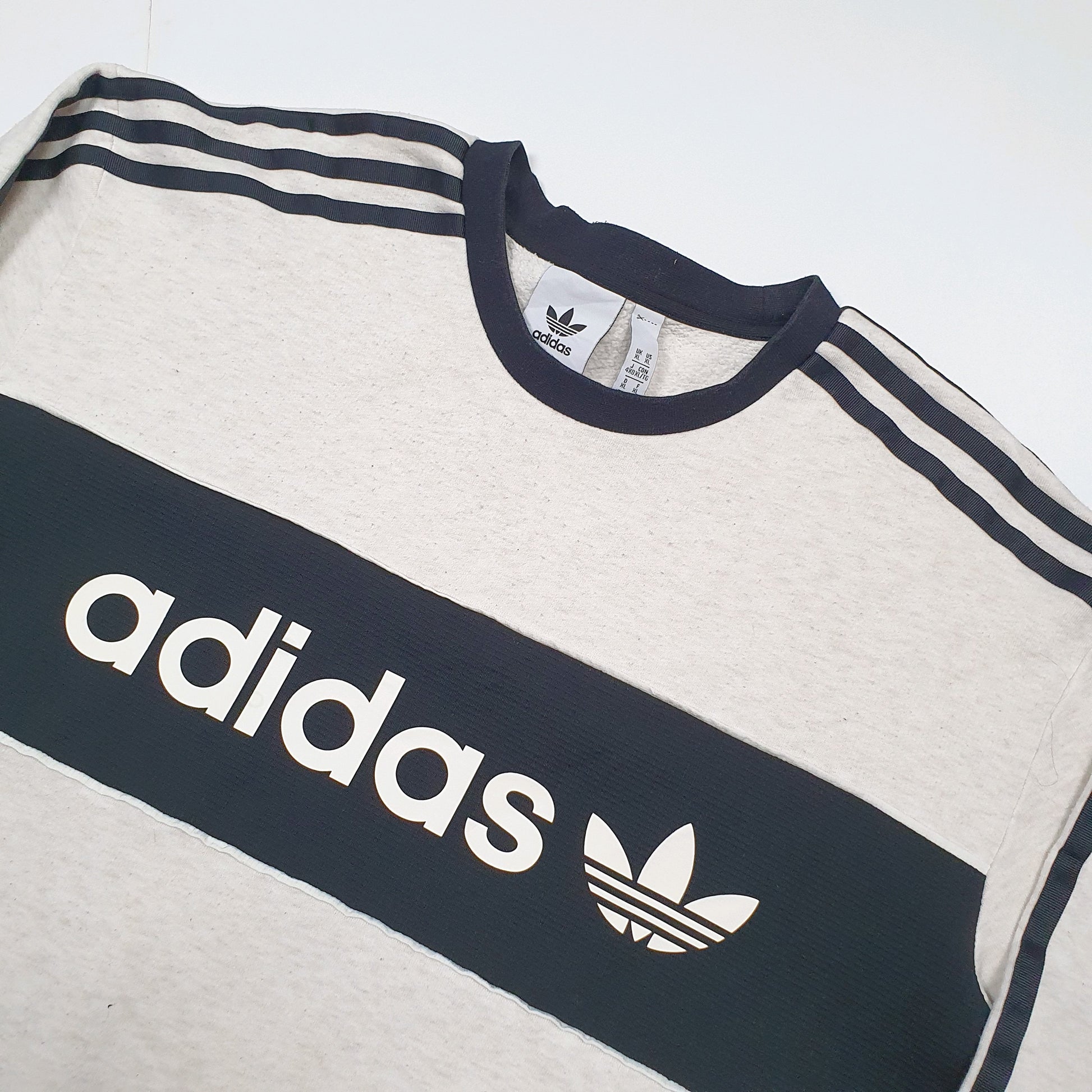 Adidas Crewneck Grey