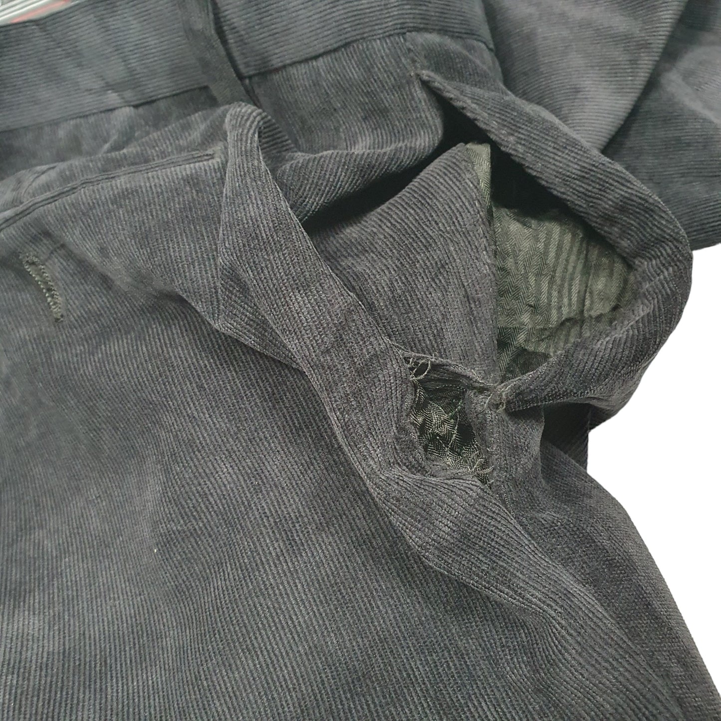 Mens Navy Izod  Corduroy Trousers