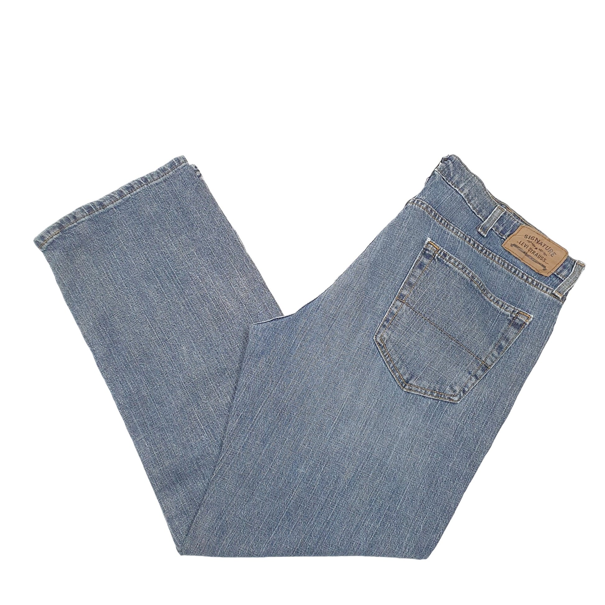 Mens Blue Levis Relaxed Signature JeansW38 L30